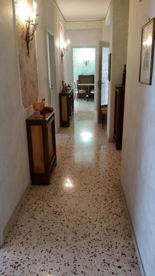Tora House Hotel Catánia Buitenkant foto